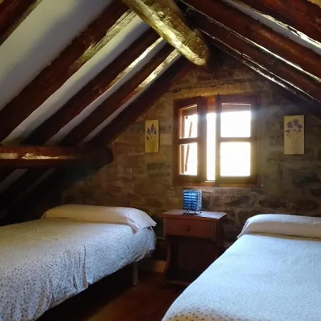 Vina Olivan Apartment Sarvise