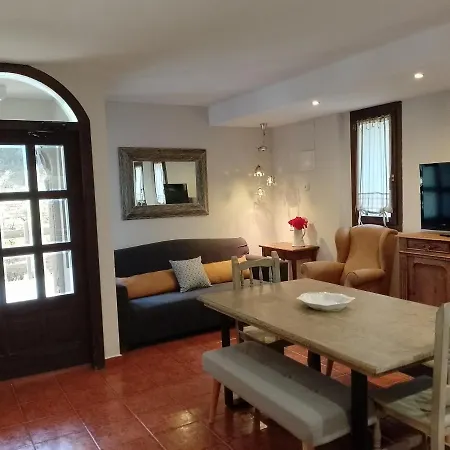 Apartment Vina Olivan Sarvise
