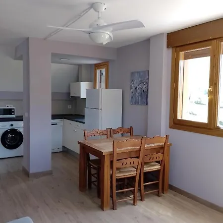 Vina Olivan Apartment Sarvise