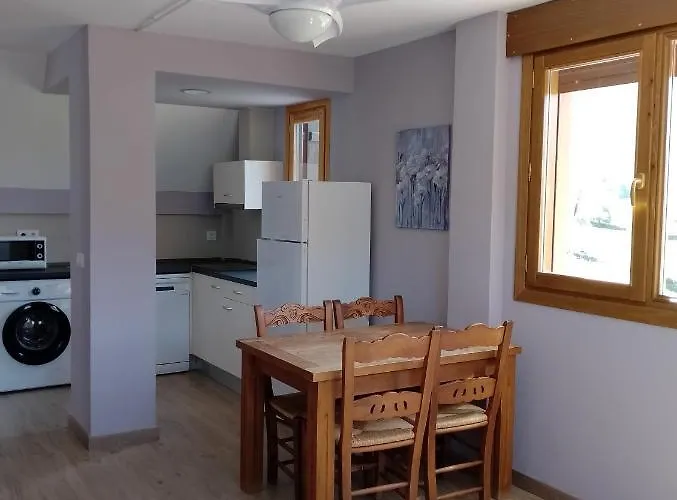 Vina Olivan Apartman Sarvisé